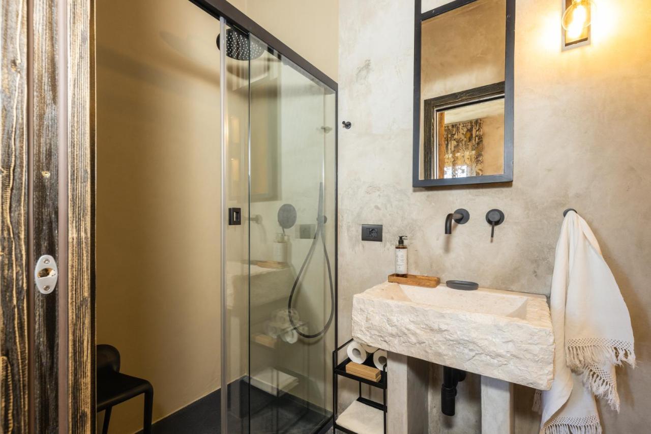 Via Roma Charming Rooms 包内伊 外观 照片