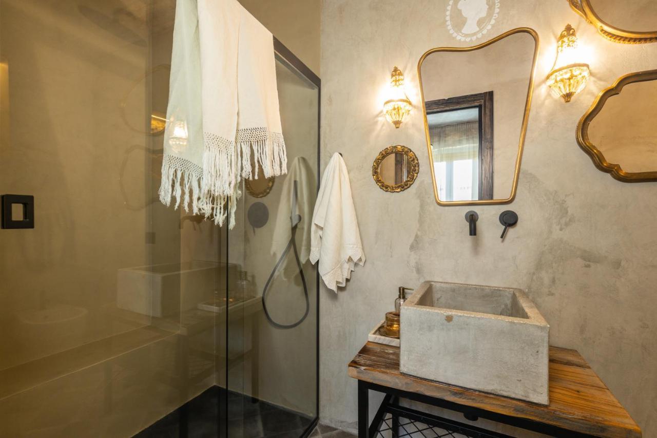 Via Roma Charming Rooms 包内伊 外观 照片