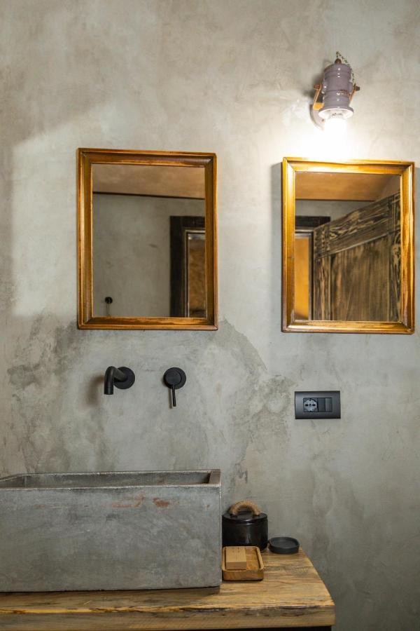 Via Roma Charming Rooms 包内伊 外观 照片