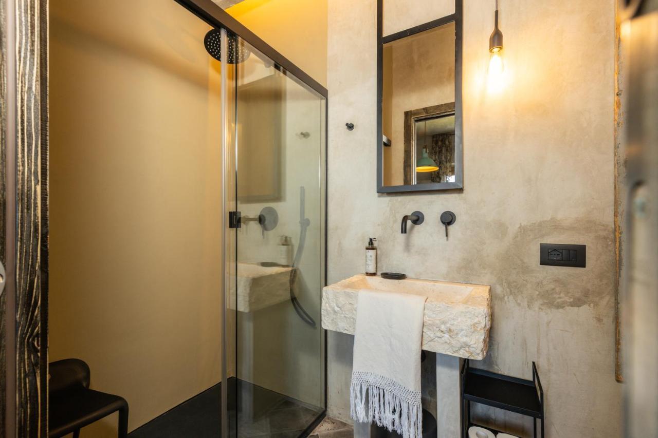Via Roma Charming Rooms 包内伊 外观 照片