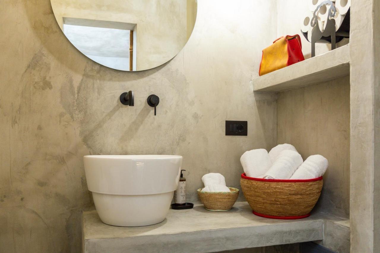 Via Roma Charming Rooms 包内伊 外观 照片