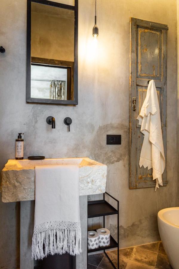 Via Roma Charming Rooms 包内伊 外观 照片